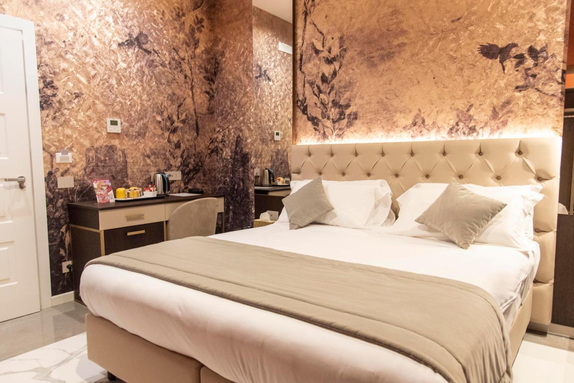 Adelaide Suite Dreams Rome Bagian luar foto